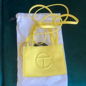 TELFAR SMALL SHOPPING BAG IN YELLOW